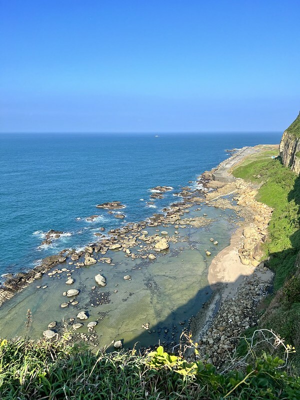 【台灣，基隆市，中正區】看海，看山都好美的忘憂谷（忘幽谷）；有種一秒鐘到日本禮文島的錯覺！！（基隆景