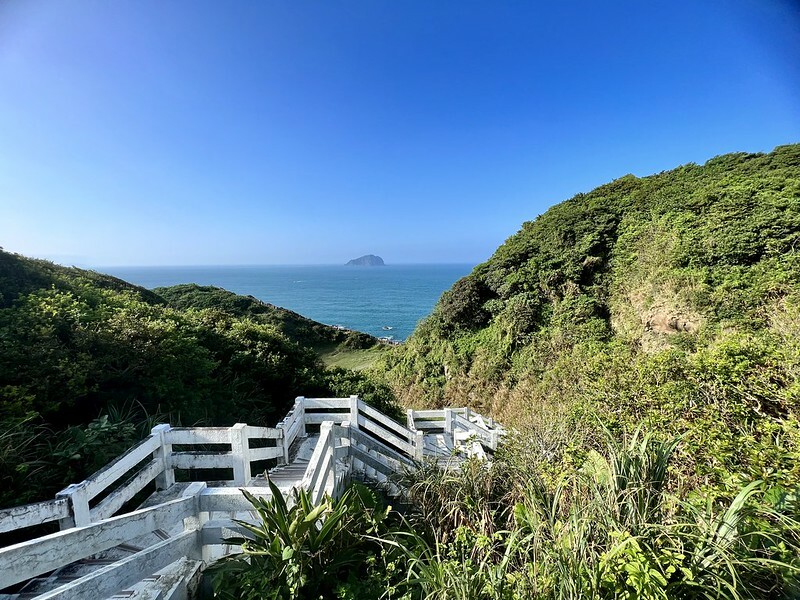 【台灣，基隆市，中正區】看海，看山都好美的忘憂谷（忘幽谷）；有種一秒鐘到日本禮文島的錯覺！！（基隆景