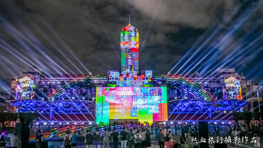 【台北活動】2022總統府國慶光雕秀。絢麗光影之美璀璨登場(展期2022/10/06~2022/10/10)│國慶日活動‧雷虎小