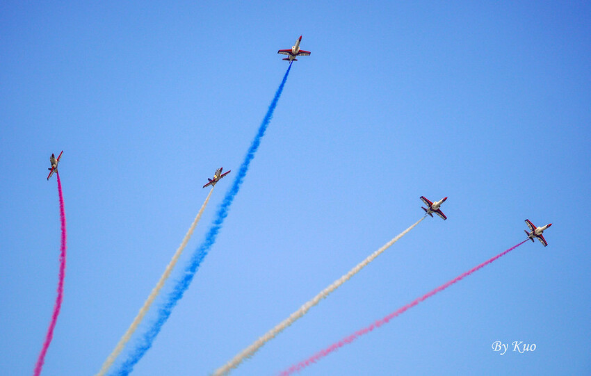 【台北活動】2022總統府國慶光雕秀。絢麗光影之美璀璨登場(展期2022/10/06~2022/10/10)│國慶日活動‧雷虎小