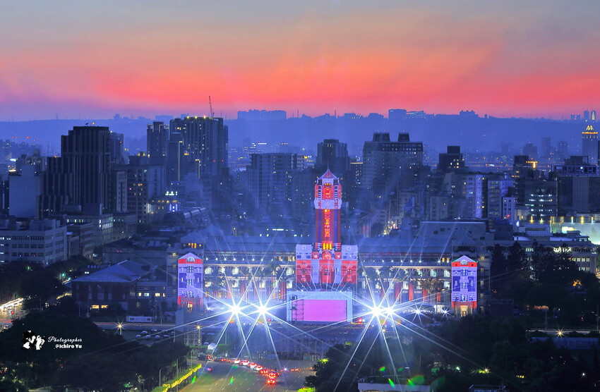 【台北活動】2022總統府國慶光雕秀。絢麗光影之美璀璨登場(展期2022/10/06~2022/10/10)│國慶日活動‧雷虎小