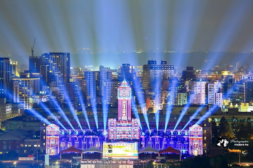 【台北活動】2022總統府國慶光雕秀。絢麗光影之美璀璨登場(展期2022/10/06~2022/10/10)│國慶日活動‧雷虎小