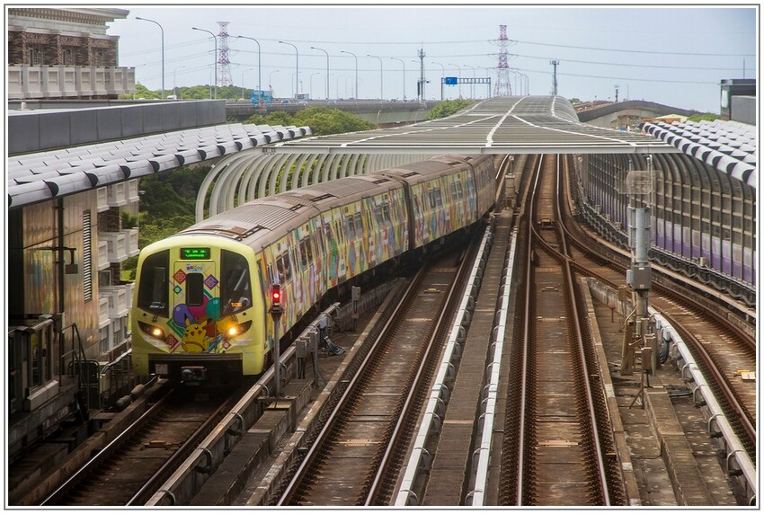 【飛機拍攝點】華航皮卡丘彩繪機航班‧機型‧拍攝點│桃園機場捷運‧台北捷運‧飛翔皮卡丘.尋寶歷險記彩繪列車‧