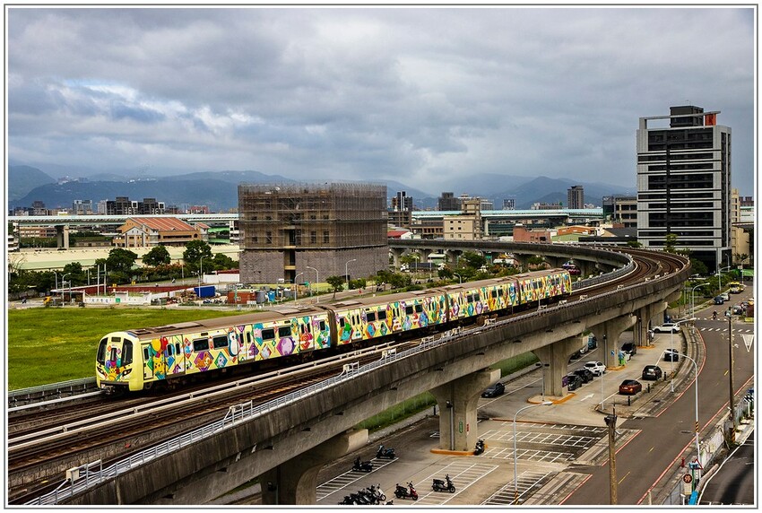 【飛機拍攝點】華航皮卡丘彩繪機航班‧機型‧拍攝點│桃園機場捷運‧台北捷運‧飛翔皮卡丘.尋寶歷險記彩繪列車‧
