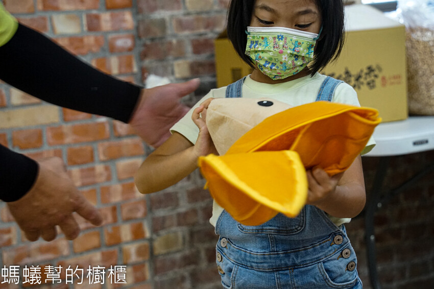 妞妞果園 | 青農帶路農遊趣，阿瑋米香、晨照溫室，火龍果盆栽。 - 螞蟻幫的櫥櫃