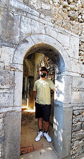 南寮古厝浮球秘境║IG網美爆紅澎湖必拍景點，探訪在地咕咾石牆老宅風情！！