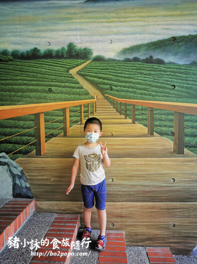 嘉義。番路》逐鹿文創園區+觸口遊客中心。梅花鹿餵食。鄒族歌舞表演