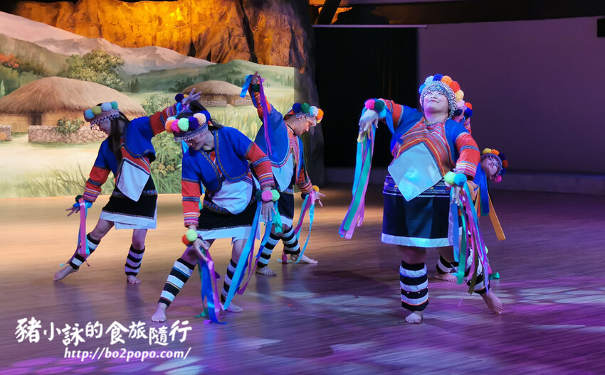 嘉義。番路》逐鹿文創園區+觸口遊客中心。梅花鹿餵食。鄒族歌舞表演