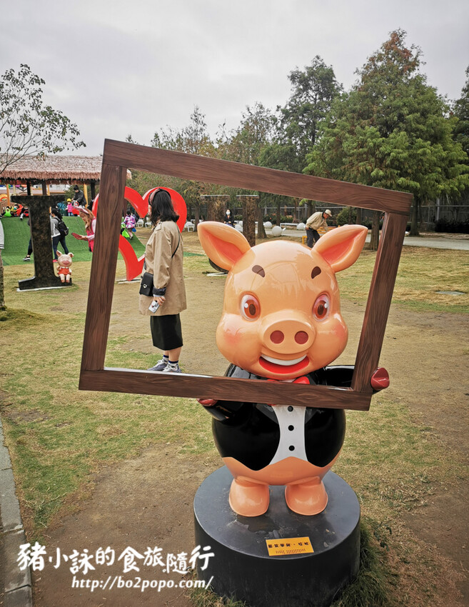 嘉義。民雄》三隻小豬觀光農場。有童話世界場景又有小動物的親子農場