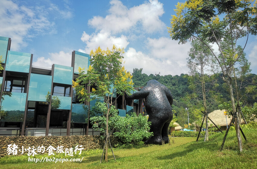 嘉義。番路》逐鹿文創園區+觸口遊客中心。梅花鹿餵食。鄒族歌舞表演