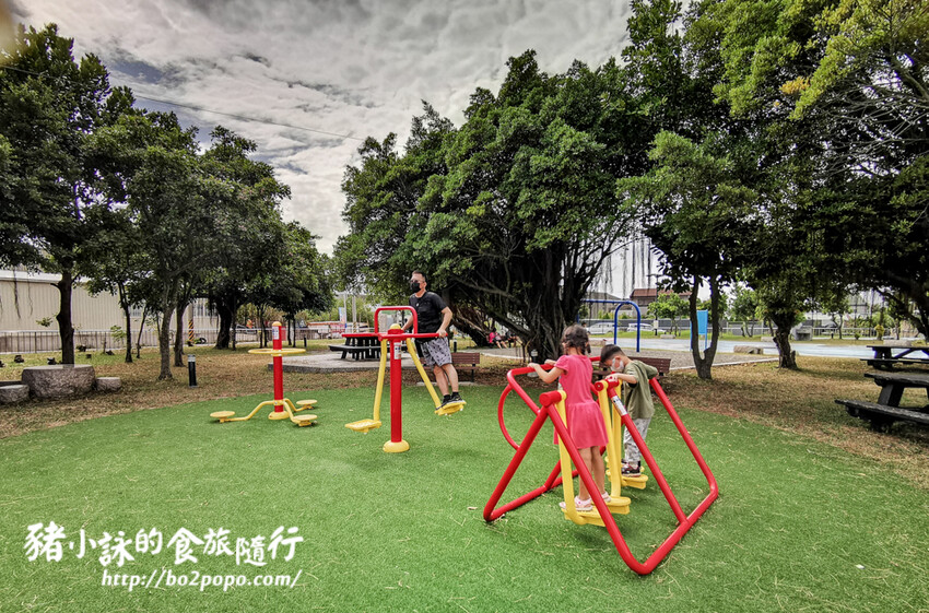 嘉義。布袋》好美里3D海洋世界戶外美術館+好美船屋