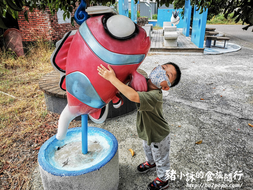 嘉義。布袋》好美里3D海洋世界戶外美術館+好美船屋