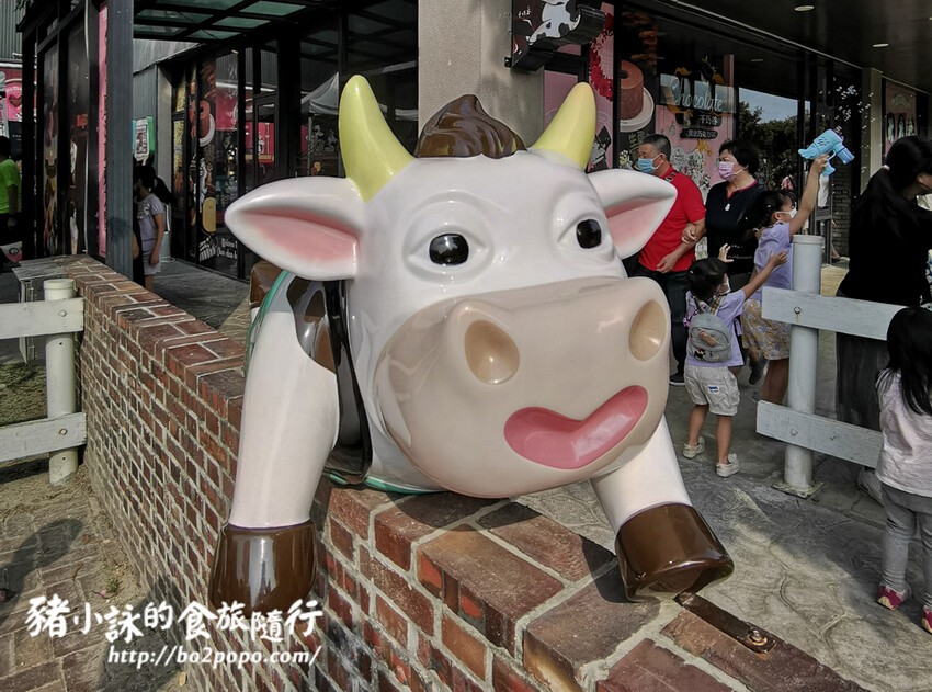 雲林。崙背》千巧谷牛樂園牧場。可愛擔當又免門票的親子農場
