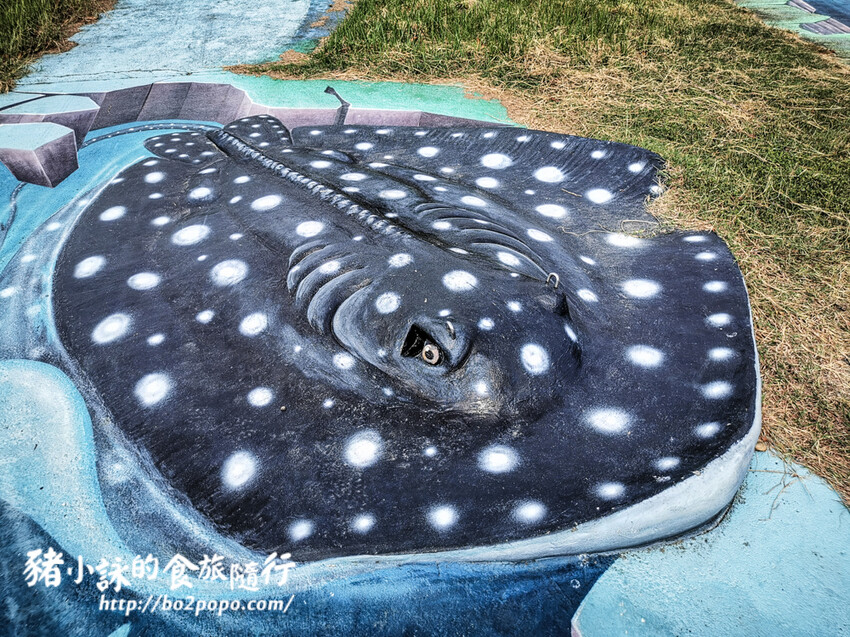 嘉義。布袋》好美里3D海洋世界戶外美術館+好美船屋