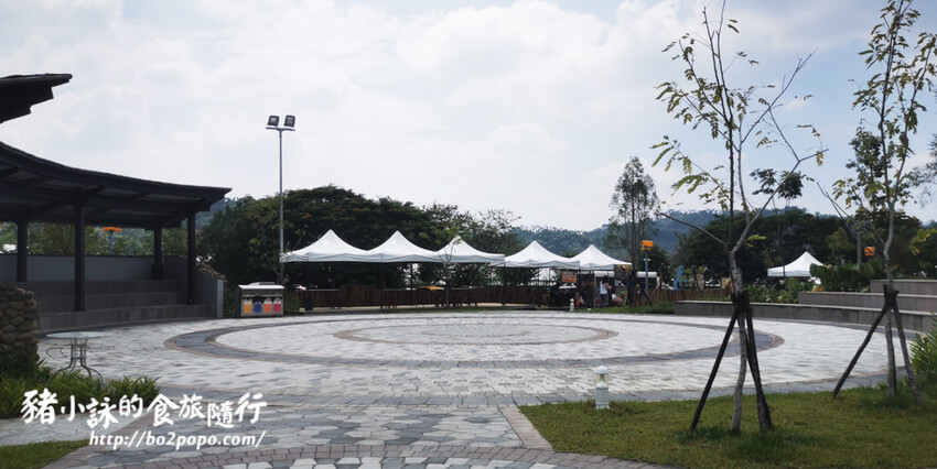 嘉義。番路》逐鹿文創園區+觸口遊客中心。梅花鹿餵食。鄒族歌舞表演