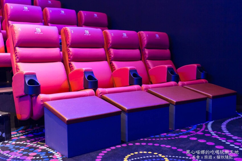 2022高雄最美喜樂時代影城新開幕　１４個影廳、４Ｋ雷射高畫質與環繞音效，居然還有滑梯球池兒童影廳！（高雄總圖店）
