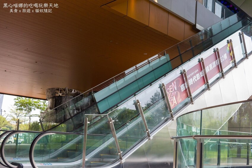 2022高雄最美喜樂時代影城新開幕　１４個影廳、４Ｋ雷射高畫質與環繞音效，居然還有滑梯球池兒童影廳！（高雄總圖店）