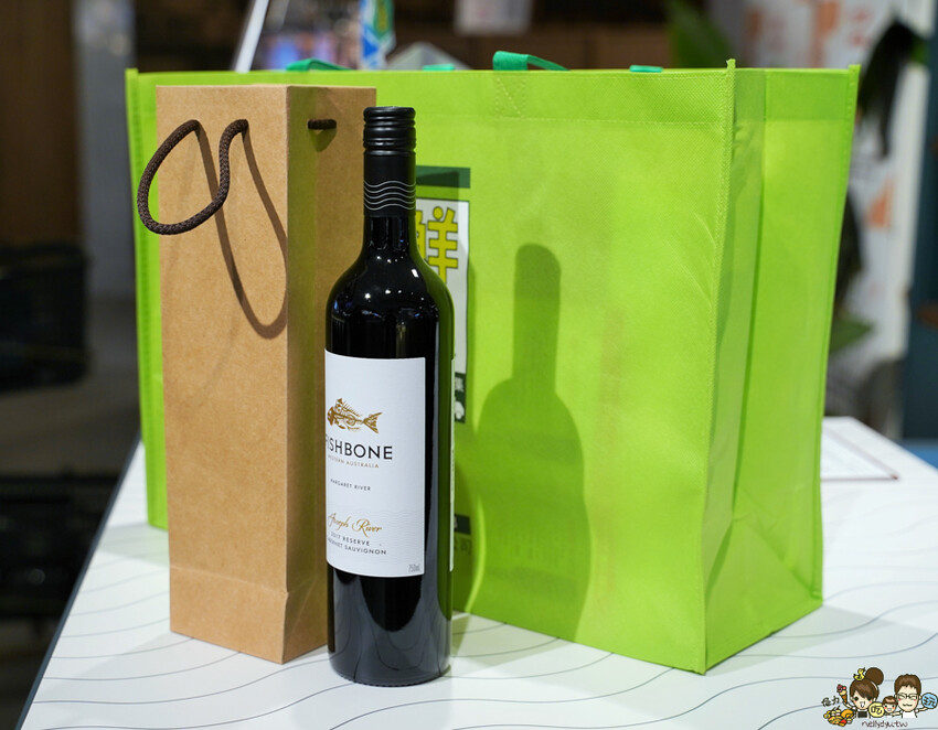 首度實體店鋪快閃櫃 新鮮市集，獨家超值海鮮組、新鮮配送、獨家引進精品葡萄酒 X 漢神百貨 B3 - 跟著尼力吃喝玩樂＆親子生活