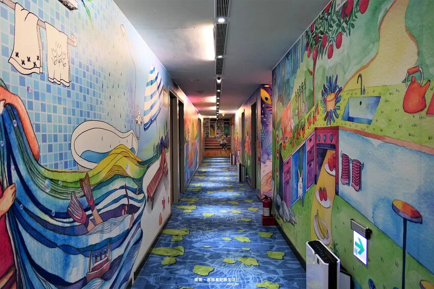 住宿。高雄★秝芯旅店駁二館 外觀到房間內部都有可愛的插畫