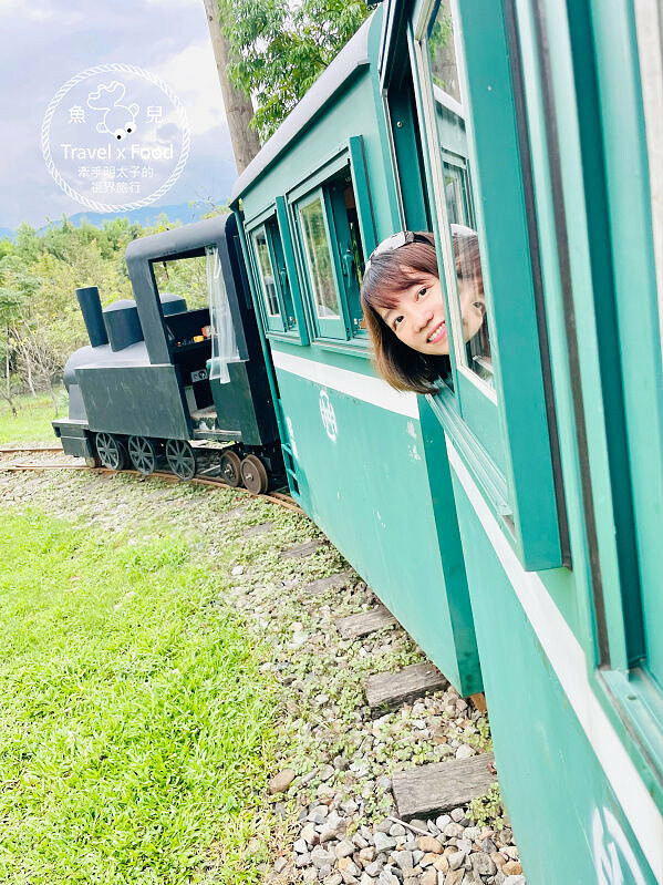 偶像劇、電影、MV拍攝地，一起回味在《天送埤森鐵文創園區》帶來的幸福感，遊園火車、旋轉木馬小孩最愛，全新伐木星空等你來挑戰！ @魚兒 x 牽手明太子的「視」界旅行