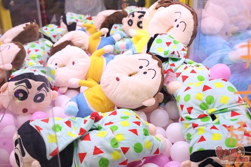 【台南娛樂】夾客棧物流商城！台南唯一一間夾娃娃送摸彩，最大獎五十吋液晶電視送給你~ - 熱血玩台南。跳躍新世界