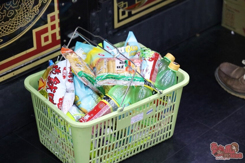 【台南娛樂】夾客棧物流商城！台南唯一一間夾娃娃送摸彩，最大獎五十吋液晶電視送給你~ - 熱血玩台南。跳躍新世界