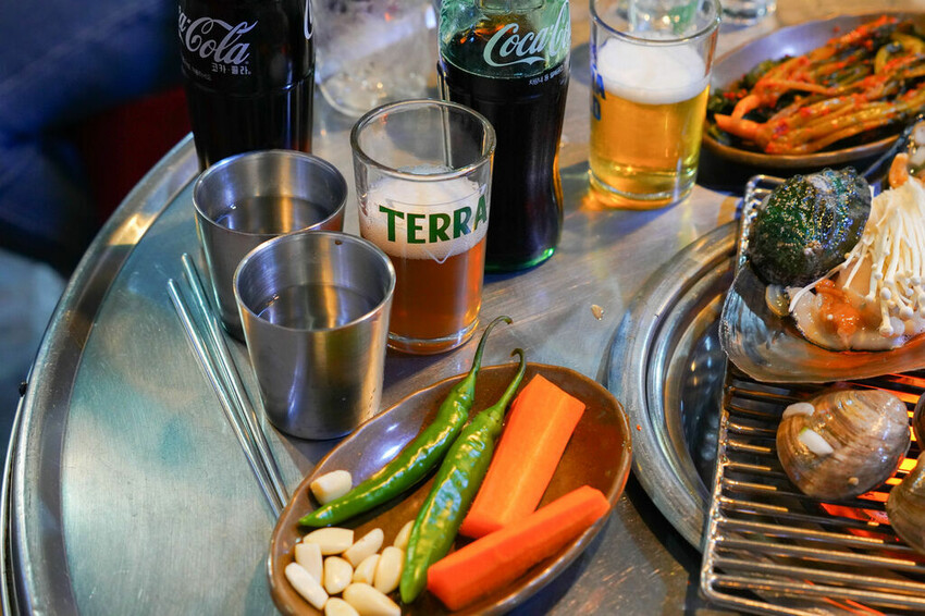 秀敏家炭火烤蛤蠣 Ｘ魔王 韓國釜山青沙浦美食推薦 綜合烤貝類新鮮味美