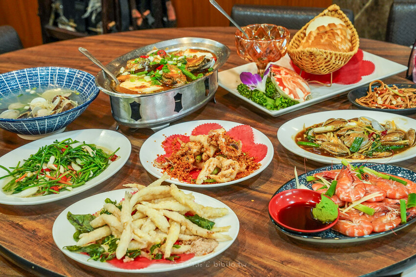 秀敏家炭火烤蛤蠣 Ｘ魔王 韓國釜山青沙浦美食推薦 綜合烤貝類新鮮味美