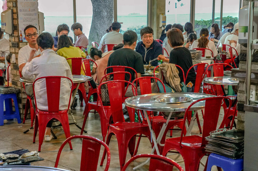 秀敏家炭火烤蛤蠣 Ｘ魔王 韓國釜山青沙浦美食推薦 綜合烤貝類新鮮味美