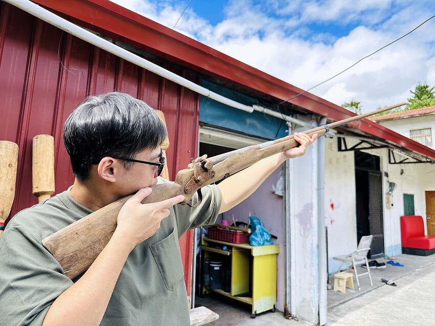【蟬說：和社山林】教育中心四人房ｘ手作體驗│蟬說雅築ｘ泡山林秘境溫泉│深度走訪羅娜部落ｘ體驗木杵敲擊│梅子夢工廠ｘ梅精酵素霜淇淋