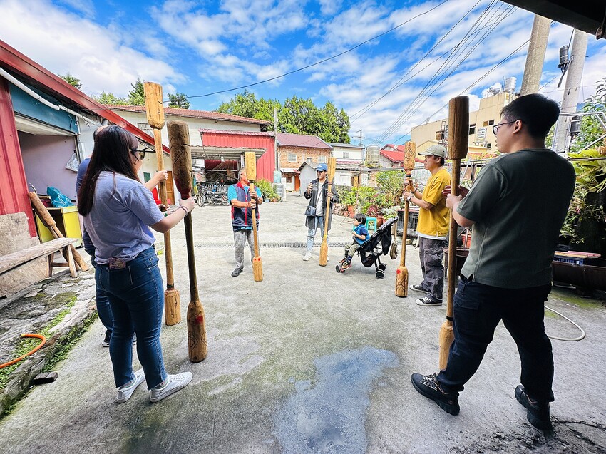 【蟬說：和社山林】教育中心四人房ｘ手作體驗│蟬說雅築ｘ泡山林秘境溫泉│深度走訪羅娜部落ｘ體驗木杵敲擊│梅子夢工廠ｘ梅精酵素霜淇淋