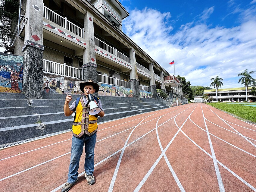 【蟬說：和社山林】教育中心四人房ｘ手作體驗│蟬說雅築ｘ泡山林秘境溫泉│深度走訪羅娜部落ｘ體驗木杵敲擊│梅子夢工廠ｘ梅精酵素霜淇淋