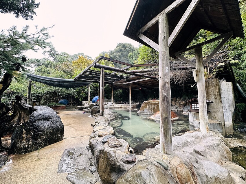 【蟬說：和社山林】教育中心四人房ｘ手作體驗│蟬說雅築ｘ泡山林秘境溫泉│深度走訪羅娜部落ｘ體驗木杵敲擊│梅子夢工廠ｘ梅精酵素霜淇淋