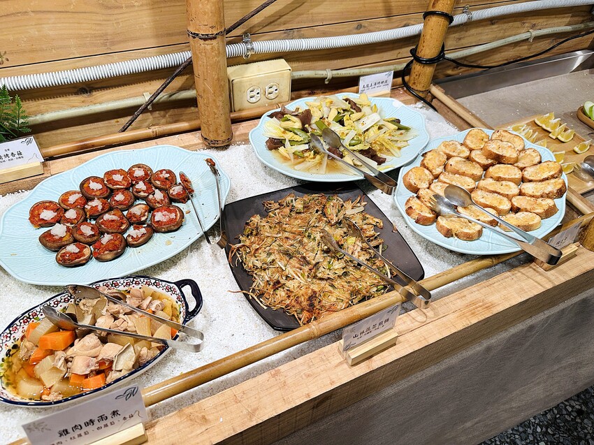 【蟬說：和社山林】教育中心四人房ｘ手作體驗│蟬說雅築ｘ泡山林秘境溫泉│深度走訪羅娜部落ｘ體驗木杵敲擊│梅子夢工廠ｘ梅精酵素霜淇淋