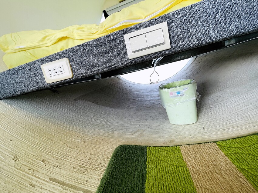 【茶二指故事館】南投名間熱門景點！巨型珍奶超好拍！買茶葉免費住「春秋茶事x彩虹水管屋」，獨家「白鷺紅茶拉麵」必吃！