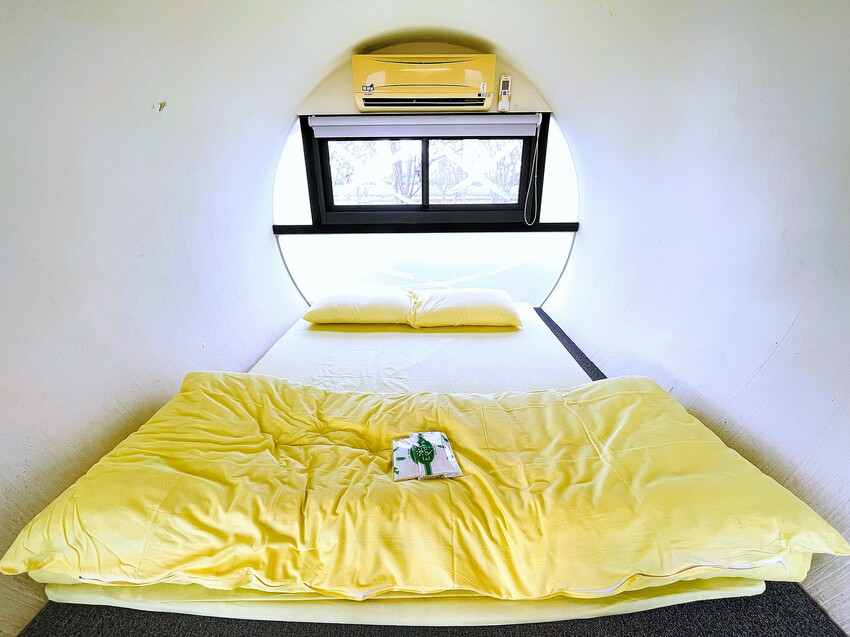 【茶二指故事館】南投名間熱門景點！巨型珍奶超好拍！買茶葉免費住「春秋茶事x彩虹水管屋」，獨家「白鷺紅茶拉麵」必吃！