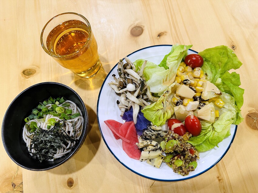 【蟬說：和社山林】教育中心四人房ｘ手作體驗│蟬說雅築ｘ泡山林秘境溫泉│深度走訪羅娜部落ｘ體驗木杵敲擊│梅子夢工廠ｘ梅精酵素霜淇淋