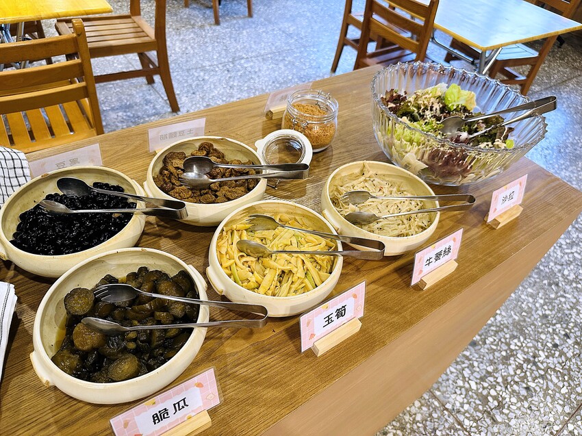 【蟬說：和社山林】教育中心四人房ｘ手作體驗│蟬說雅築ｘ泡山林秘境溫泉│深度走訪羅娜部落ｘ體驗木杵敲擊│梅子夢工廠ｘ梅精酵素霜淇淋