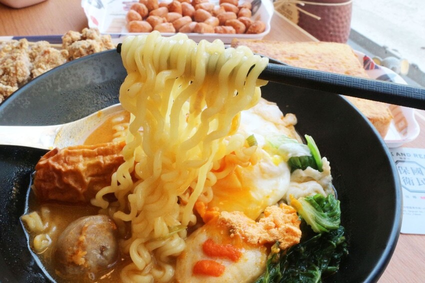 台南保國衛民漫畫包廂 (20).JPG