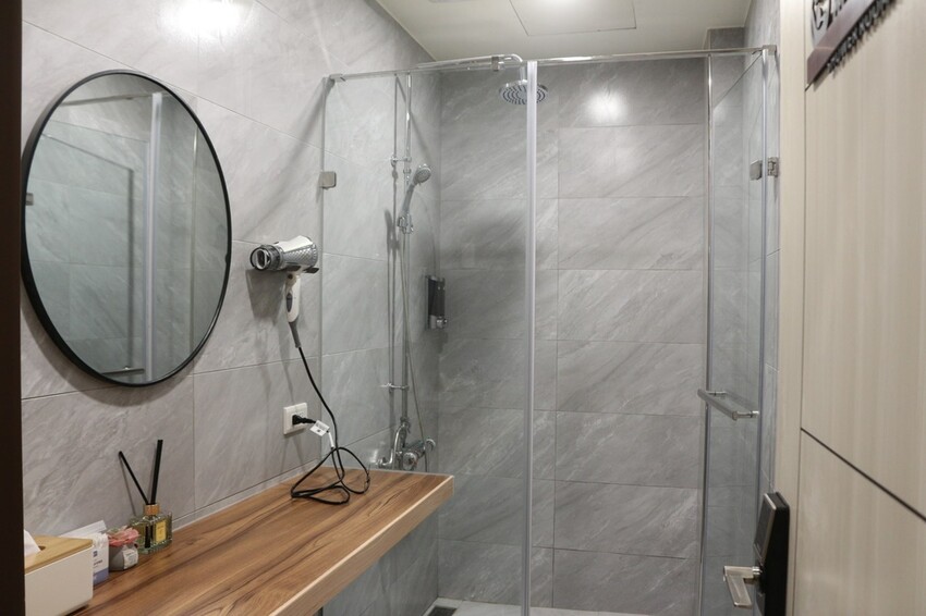 台南保國衛民漫畫包廂 (12).JPG