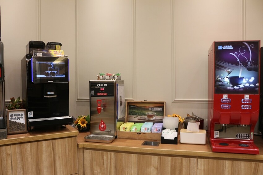 台南保國衛民漫畫包廂 (32).JPG