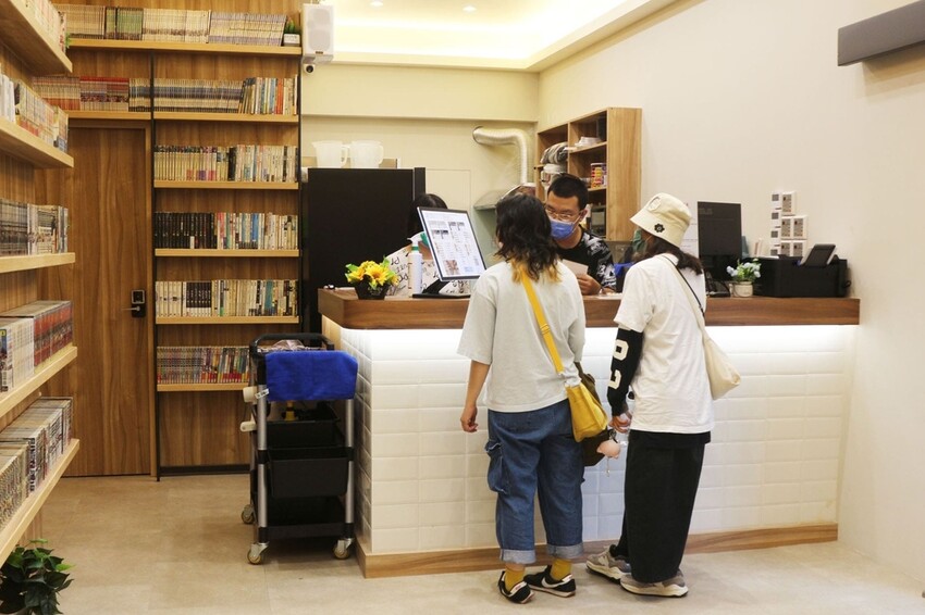 台南保國衛民漫畫包廂 (23).JPG