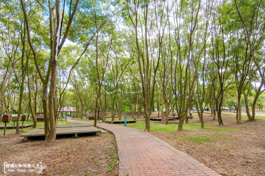 台灣也有荷蘭村,免出國也能跟大風車合照~