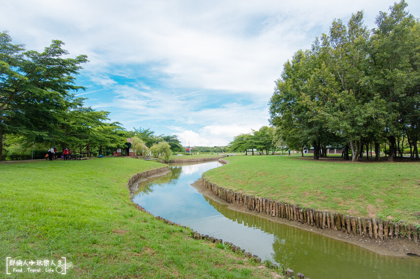 台灣也有荷蘭村,免出國也能跟大風車合照~