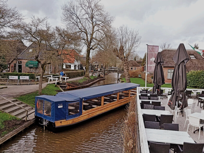 荷蘭威尼斯:羊角村Giethoorn浪漫遊運河、晚餐吃Smit Giethoorn