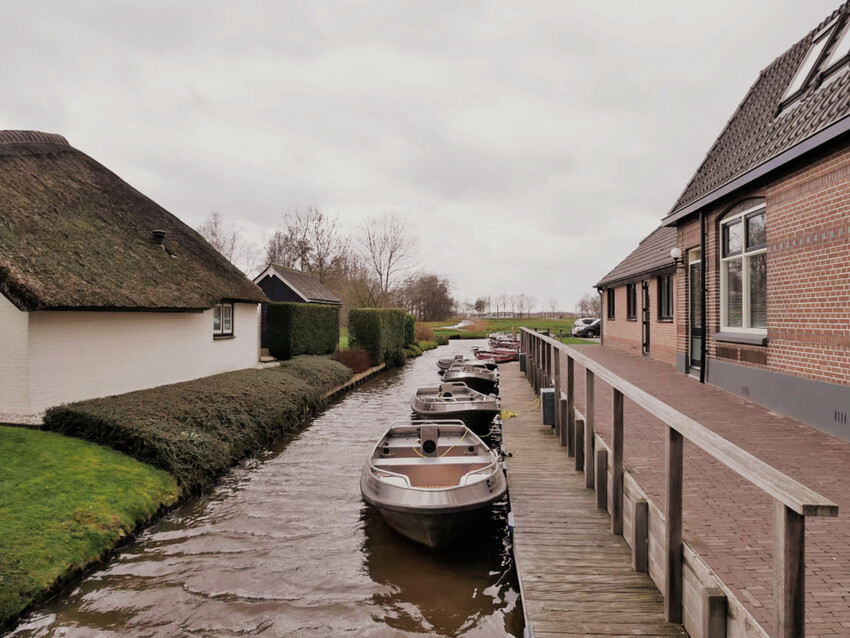 荷蘭威尼斯:羊角村Giethoorn浪漫遊運河、晚餐吃Smit Giethoorn