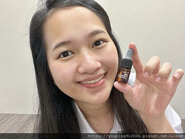 SKINCARE｜膚嘉儞 超Ａ滴滴煥膚精華，目前用過最高濃度1%的A醇精華，緊緻毛孔、撫平細紋和平滑肌膚等多種功