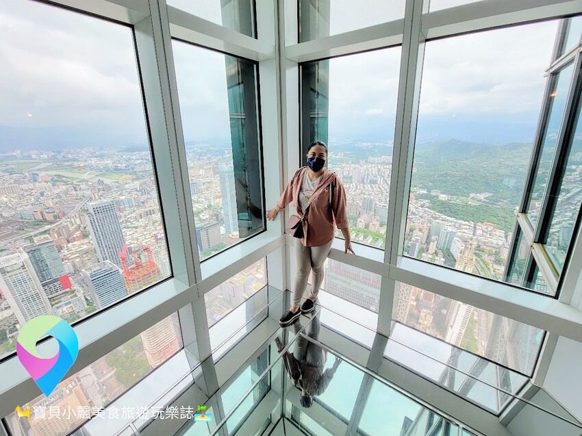 [旅遊]台北 登上101觀景台 俯瞰台北城市美景 賞景之餘也可體驗開飛機的樂趣~iPILOT飛行體驗 圓你一個開飛機