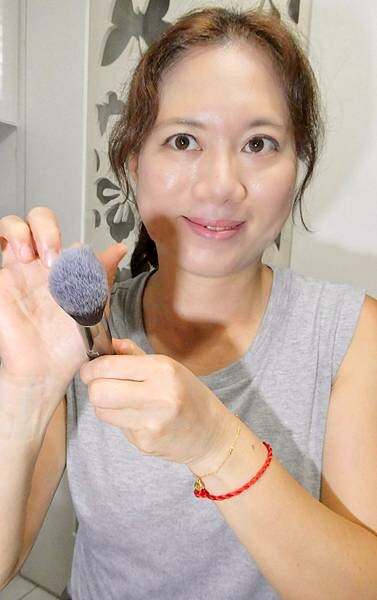 義大利彩妝品牌推薦/Kiko/平價好用、質感、高cp值刷具-腮紅刷/跟著momo歐美日買買買/連線代購彩妝好物分享