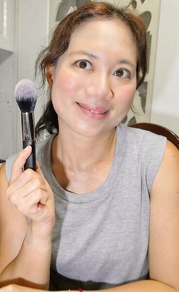 義大利彩妝品牌推薦/Kiko/平價好用、質感、高cp值刷具-腮紅刷/跟著momo歐美日買買買/連線代購彩妝好物分享